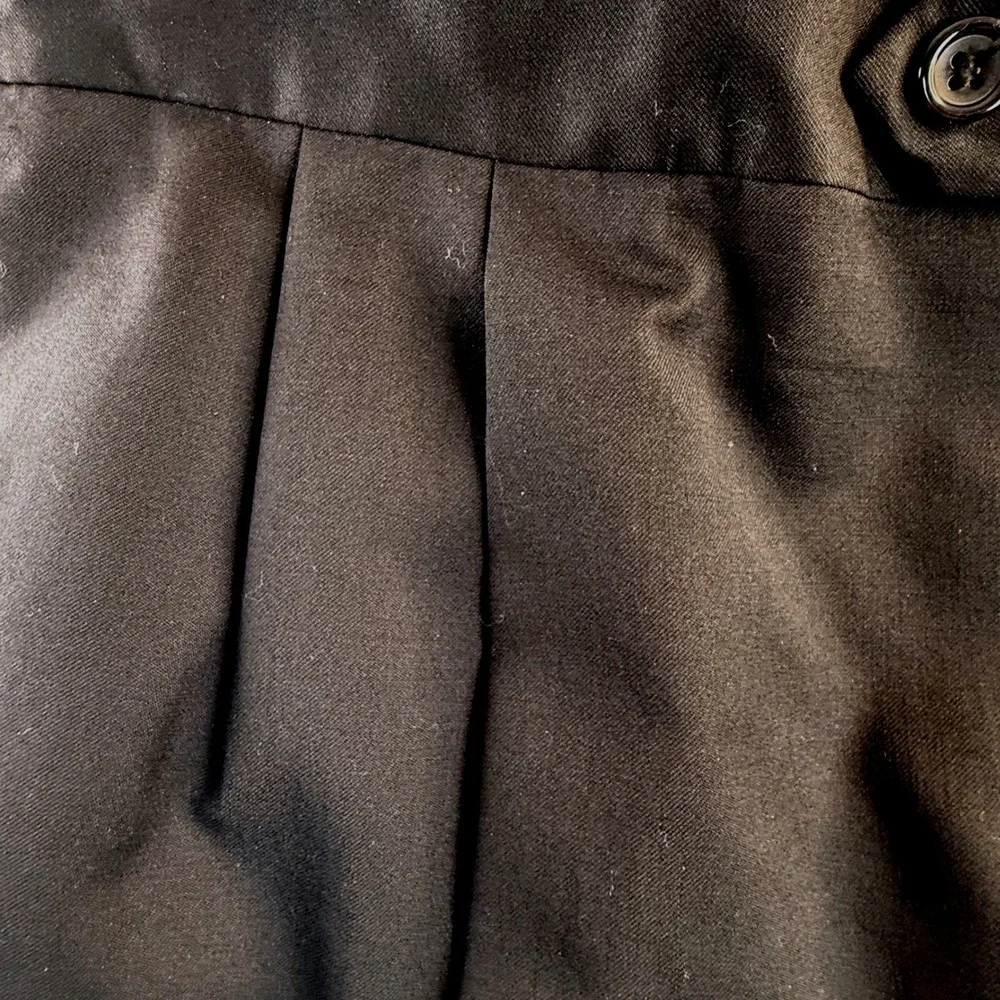 Jos A Bank Tuxedo Black 46R Wool Satin Trim Pleated Pant *Pin hole in lapel